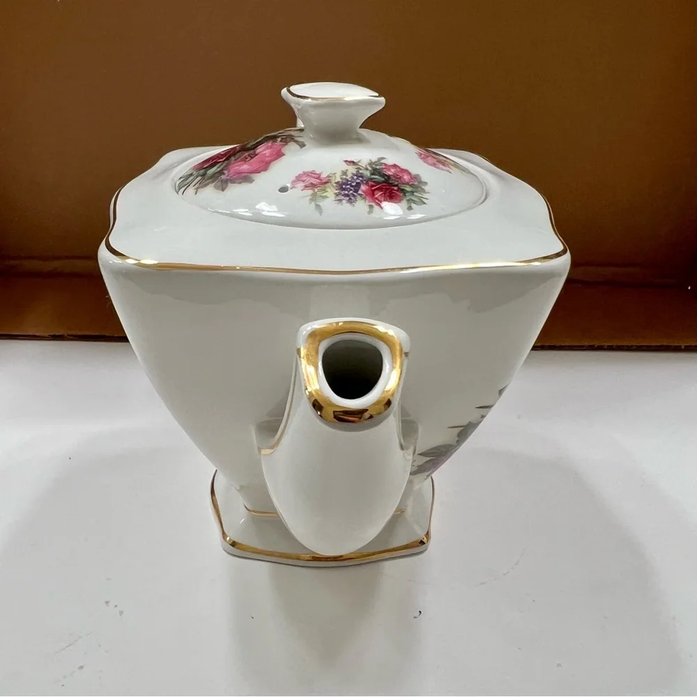 RARE Vintage Crown‎ Dorset Staffordshire England Teapot Floral Rose Gold Trim
